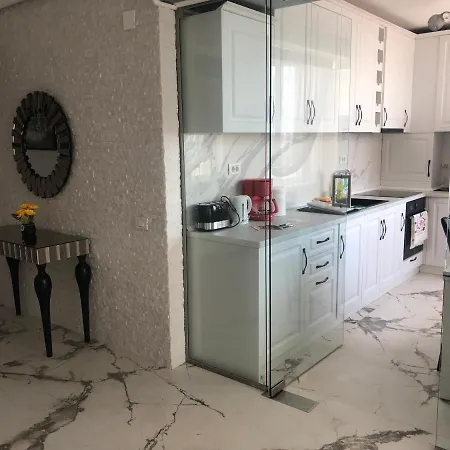 Apartament Regal *